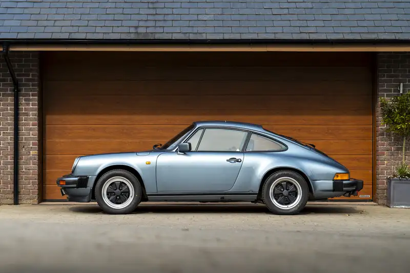 1984 Porsche 911 3.2 Carrera Sport Coupé-Sold