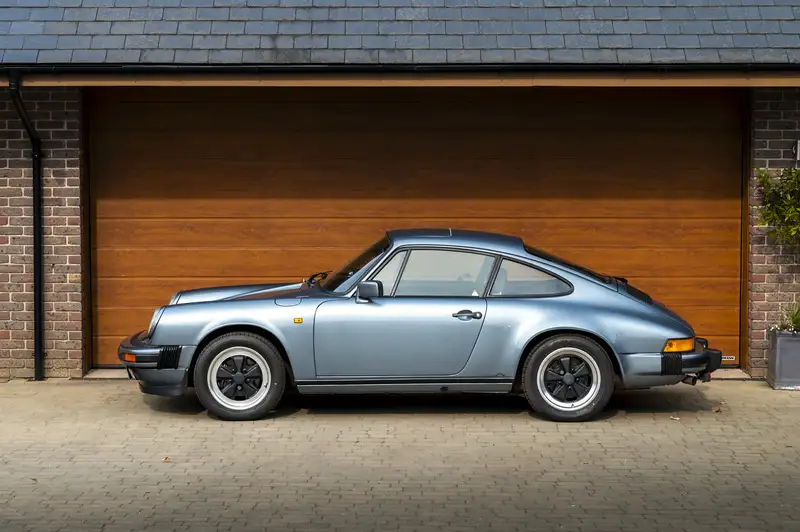 1984 Porsche 911 3.2 Carrera Sport Coupé-Sold