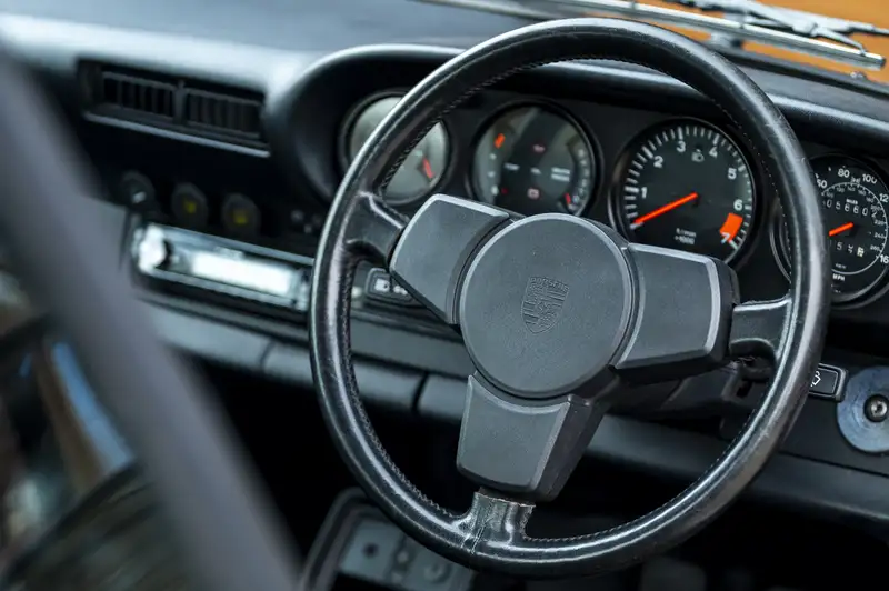 1984 Porsche 911 3.2 Carrera Sport Coupé-Sold