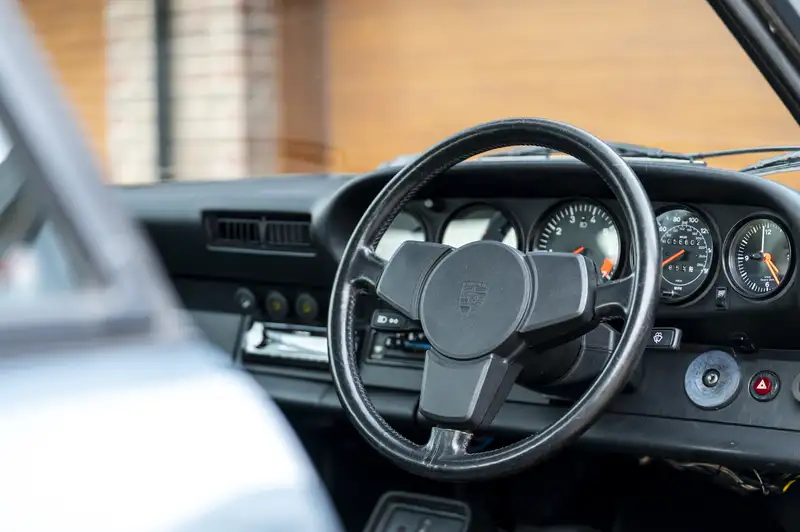 1984 Porsche 911 3.2 Carrera Sport Coupé-Sold