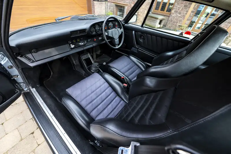 1984 Porsche 911 3.2 Carrera Sport Coupé-Sold
