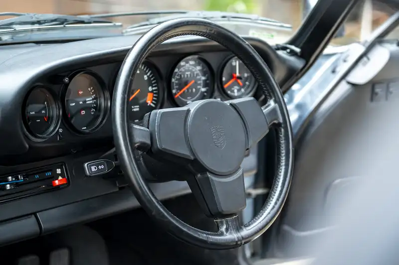 1984 Porsche 911 3.2 Carrera Sport Coupé-Sold