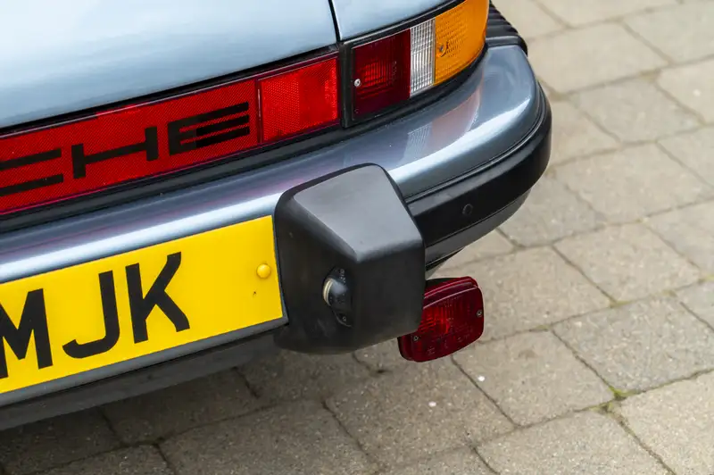 1984 Porsche 911 3.2 Carrera Sport Coupé-Sold