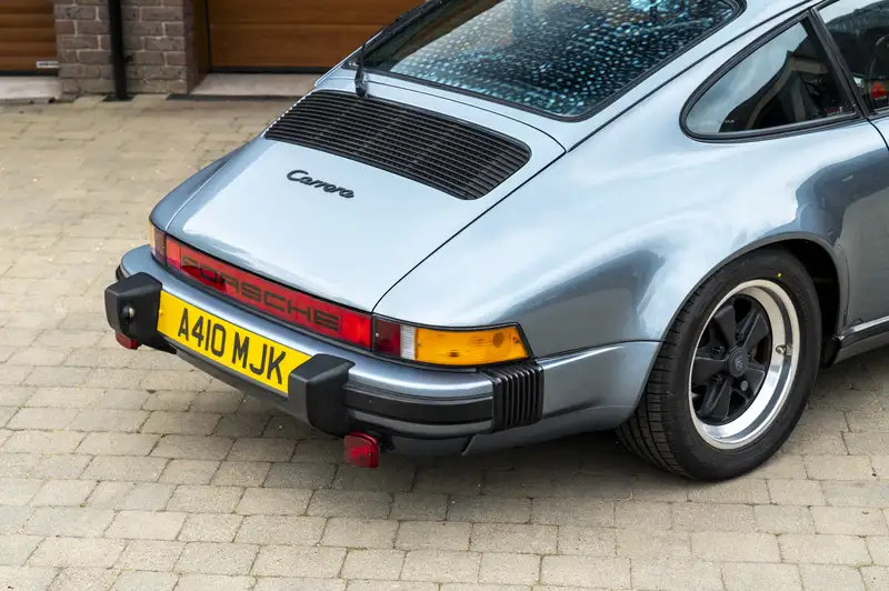 1984 Porsche 911 3.2 Carrera Sport Coupé-Sold