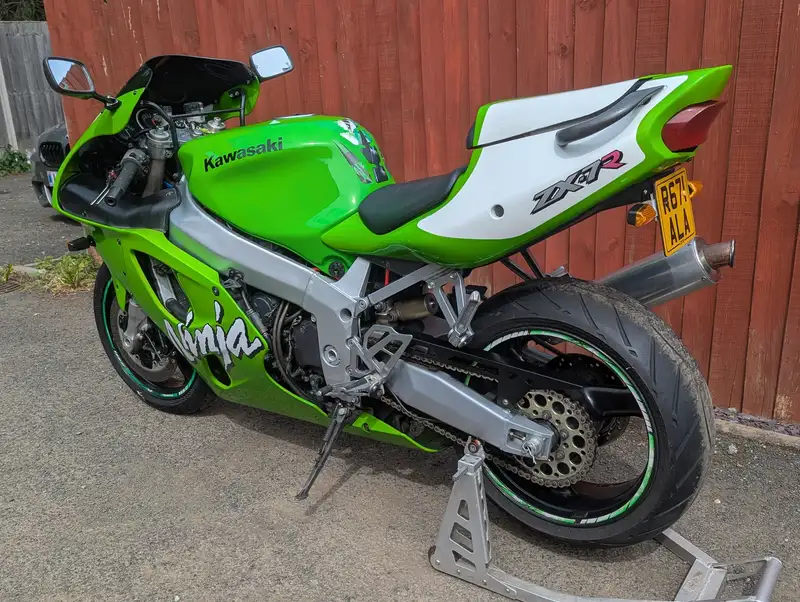 1998 Kawasaki ZX-7R 748cc*-For Sale