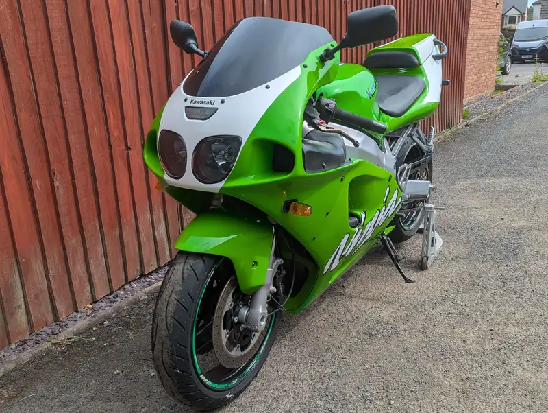 1998 Kawasaki ZX-7R 748cc*-For Sale