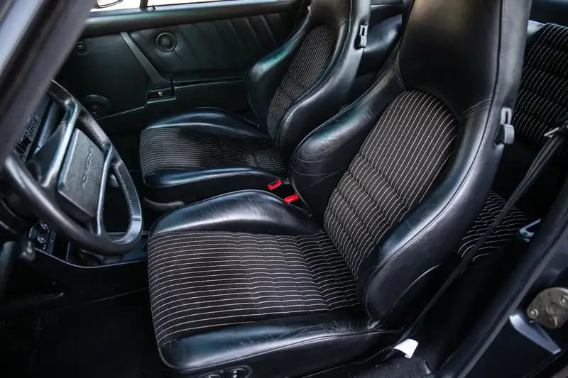 1988 Porsche 911 3.2 Carrera Sport-Sold