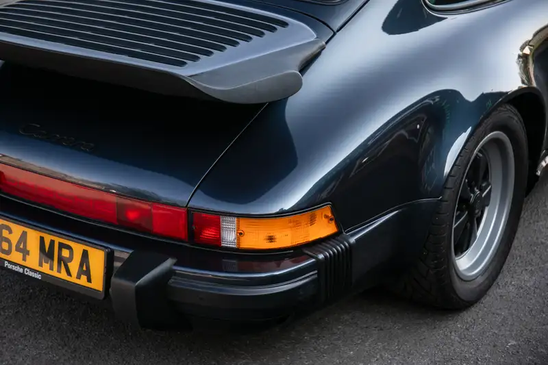 1988 Porsche 911 3.2 Carrera Sport-Sold