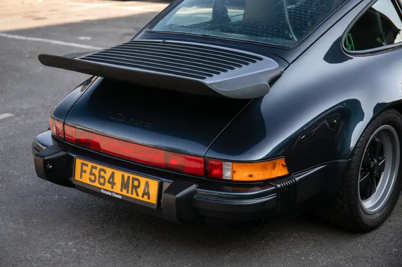 1988 Porsche 911 3.2 Carrera Sport-Sold
