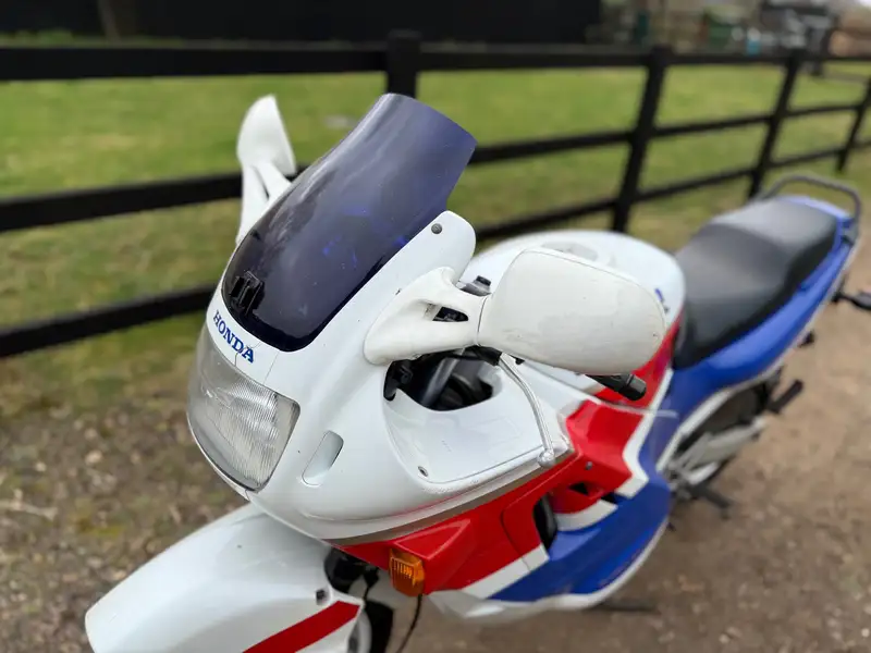 1990 Honda CBR600F 598cc-Sold
