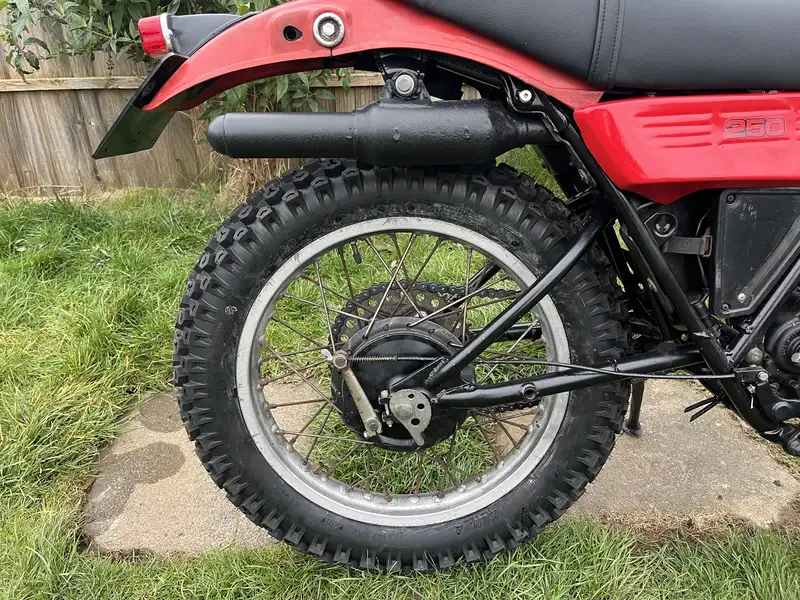 1977 Yamaha DT250 249cc-Sold