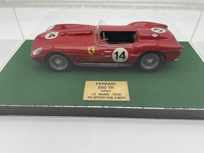 1958 Ferrari 250 TR Number 14 Model in Perspex Presentation -For Sale