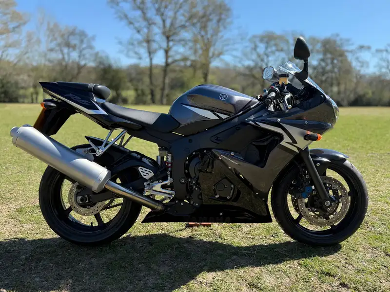 2005 Yamaha YZF R6 599cc-Sold