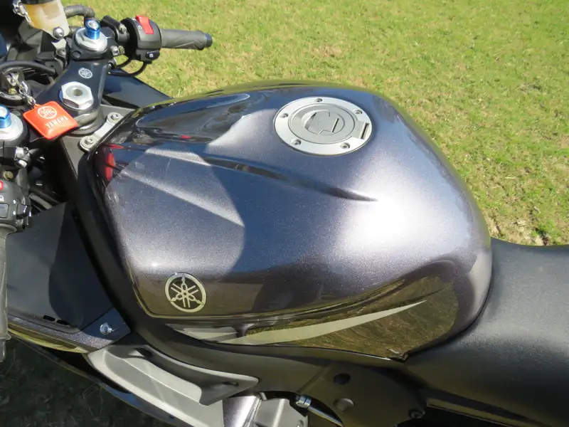 2005 Yamaha YZF R6 599cc-Sold
