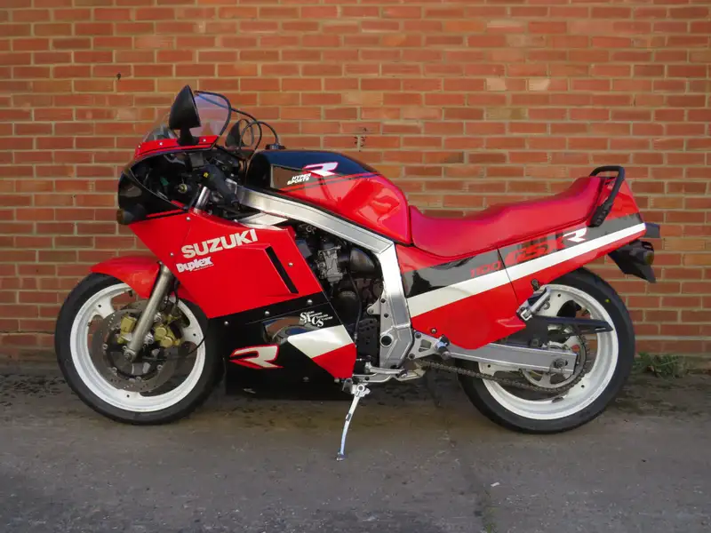 1987 Ssuzuki GSX-R1100J 1074cc-Sold