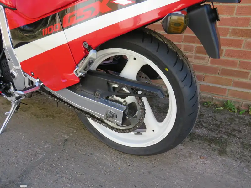 1987 Ssuzuki GSX-R1100J 1074cc-Sold