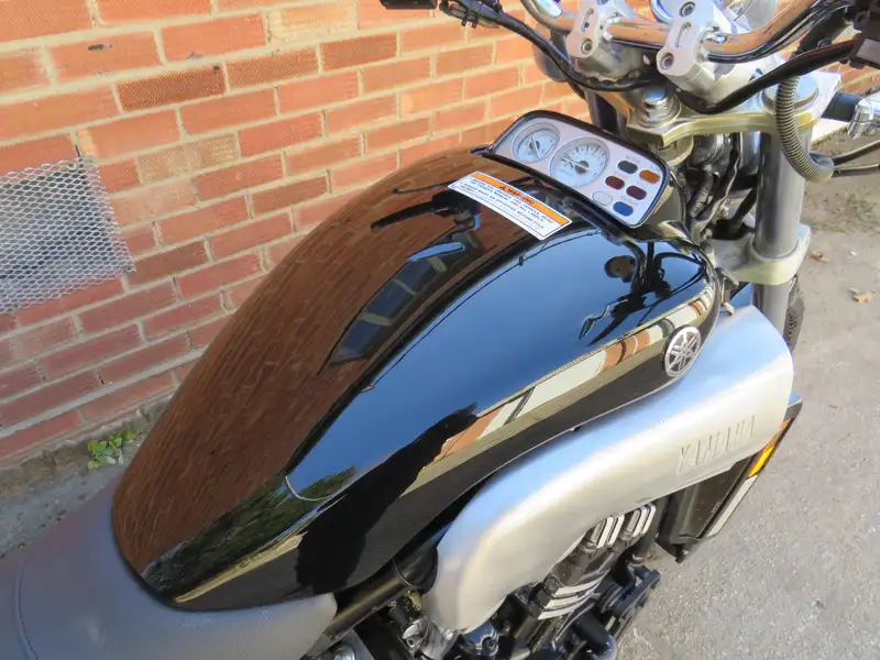 1996 Yamaha V-Max 1197cc-Sold