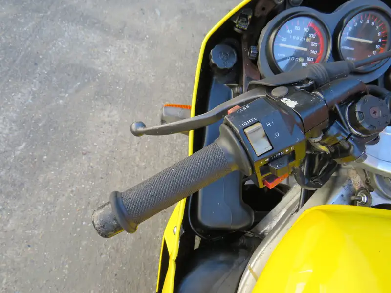 1984 Yamaha RZV500R 499cc-Sold