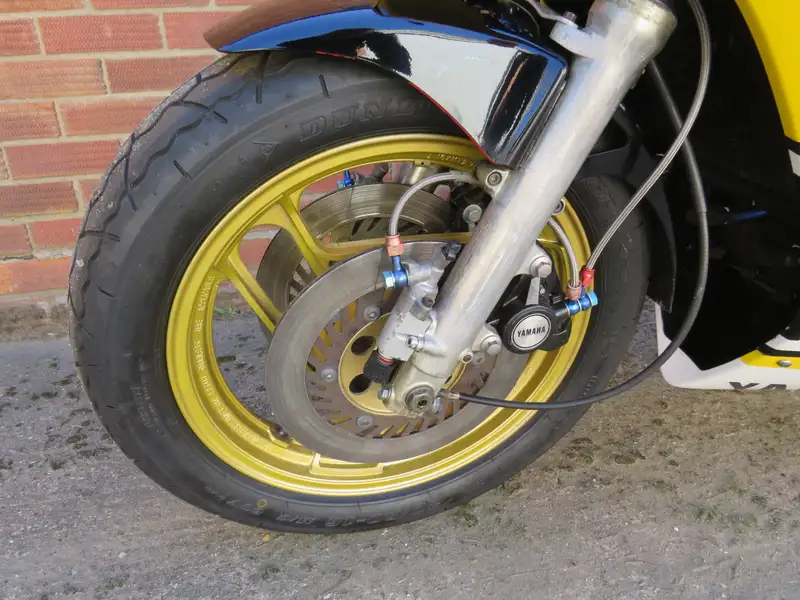 1984 Yamaha RZV500R 499cc-Sold
