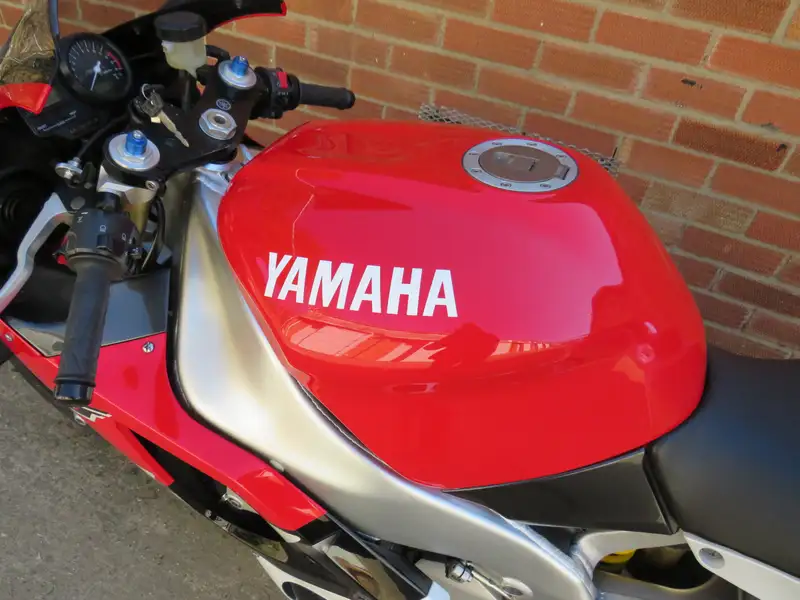 2000 Yamaha YZF-R1 998cc-Sold