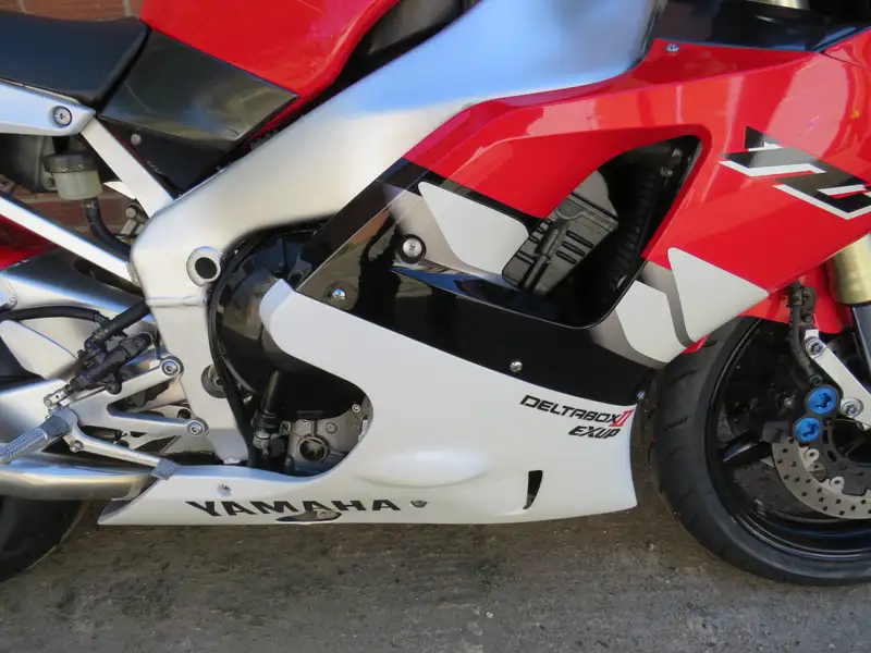 2000 Yamaha YZF-R1 998cc-Sold