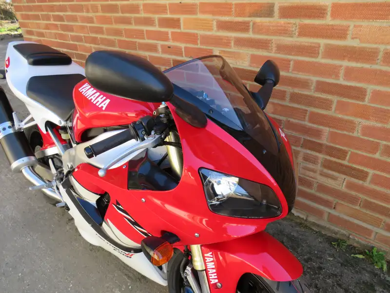 2000 Yamaha YZF-R1 998cc-Sold