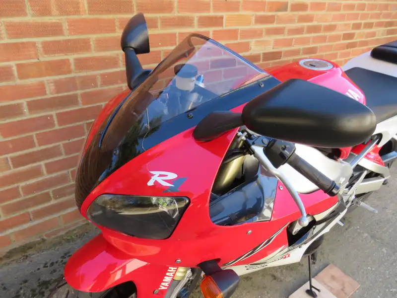 2000 Yamaha YZF-R1 998cc-Sold