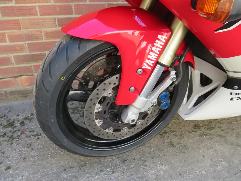 2000 Yamaha YZF-R1 998cc-Sold