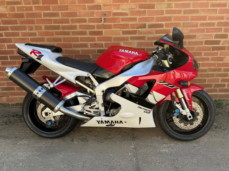 2000 Yamaha YZF-R1 998cc-Sold