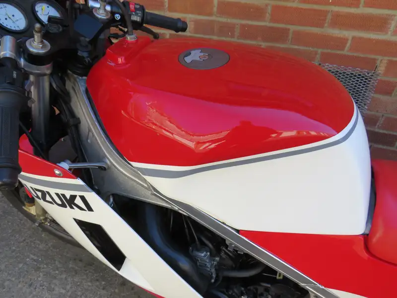 1985 Suzuki RG400 397cc-For Sale