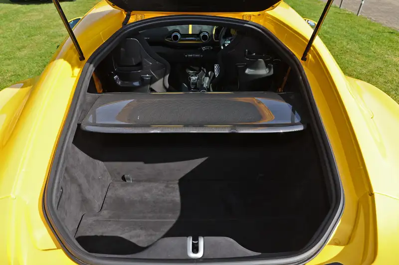 2022 Ferrari 812 Competitzione-Sold