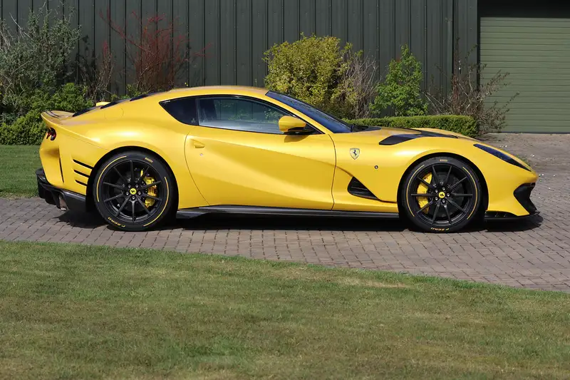 2022 Ferrari 812 Competitzione-Sold