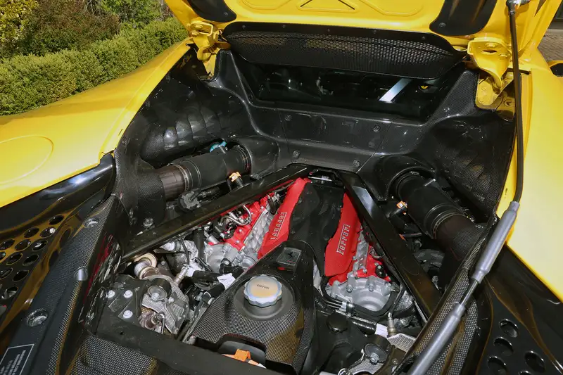 2021 Ferrari SF90 Stradale-Sold