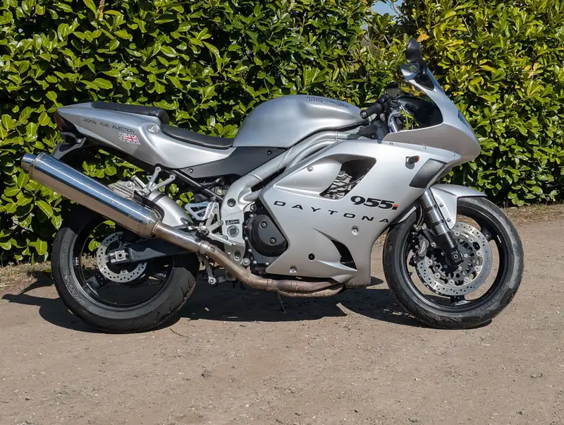 2001 Triumph Daytona 955i 955cc-Sold