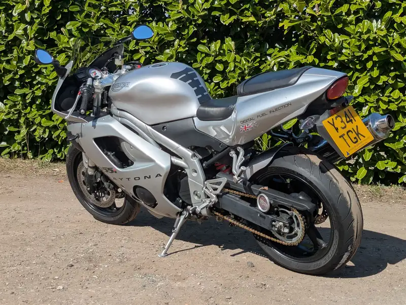 2001 Triumph Daytona 955i 955cc-Sold