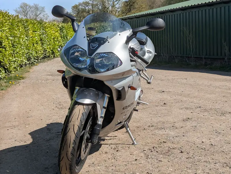 2001 Triumph Daytona 955i 955cc-Sold