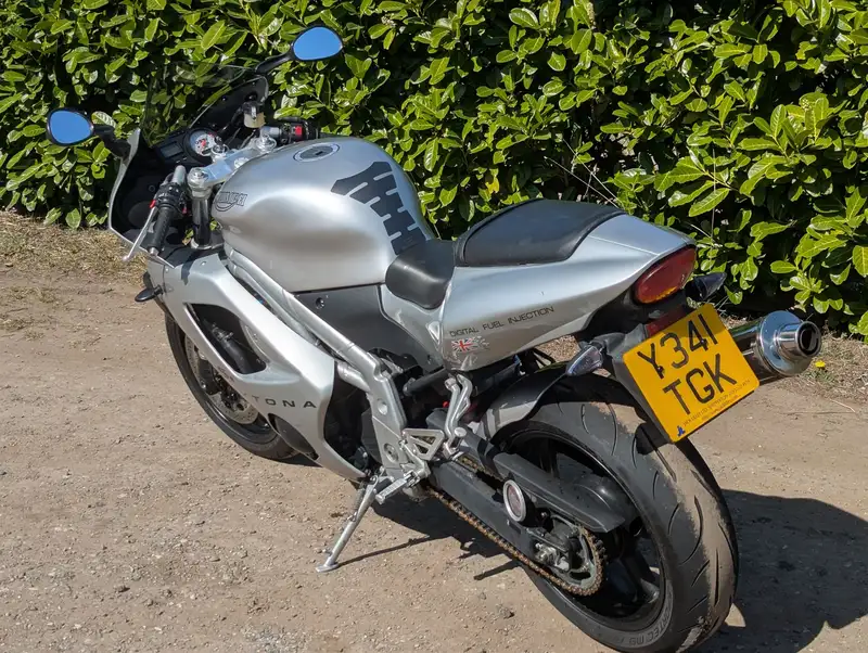 2001 Triumph Daytona 955i 955cc-Sold