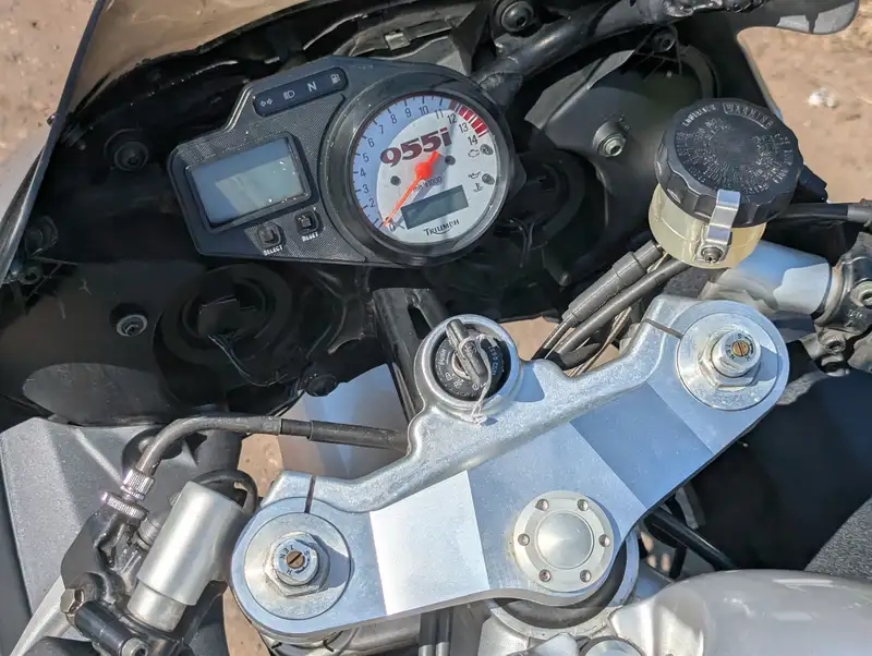 2001 Triumph Daytona 955i 955cc-Sold