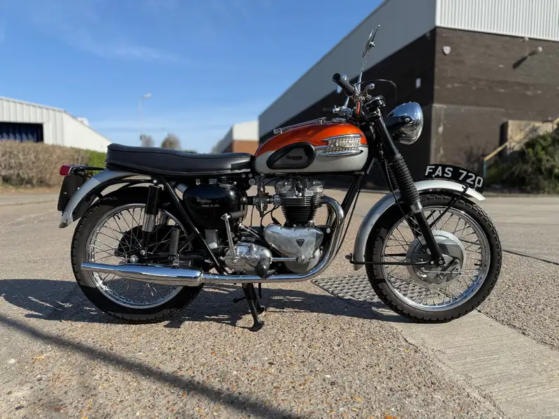 1960 Triumph T110 Tiger 649cc-Sold