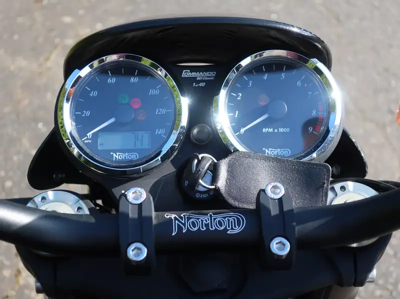 2023 Norton 961 Commando Classic 961cc-Sold
