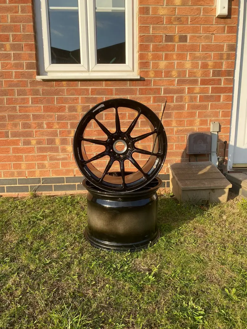A Pair of Lamborghini Huracan GT3 Evo Wheels-For Sale