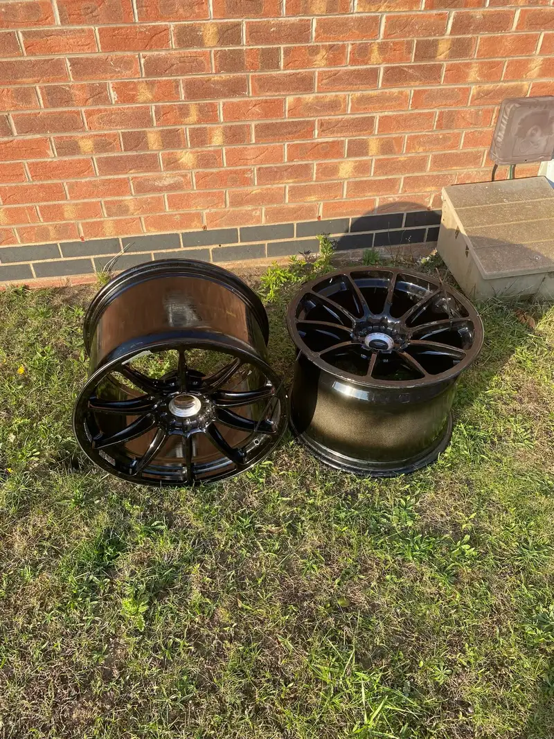A Pair of Lamborghini Huracan GT3 Evo Wheels-For Sale