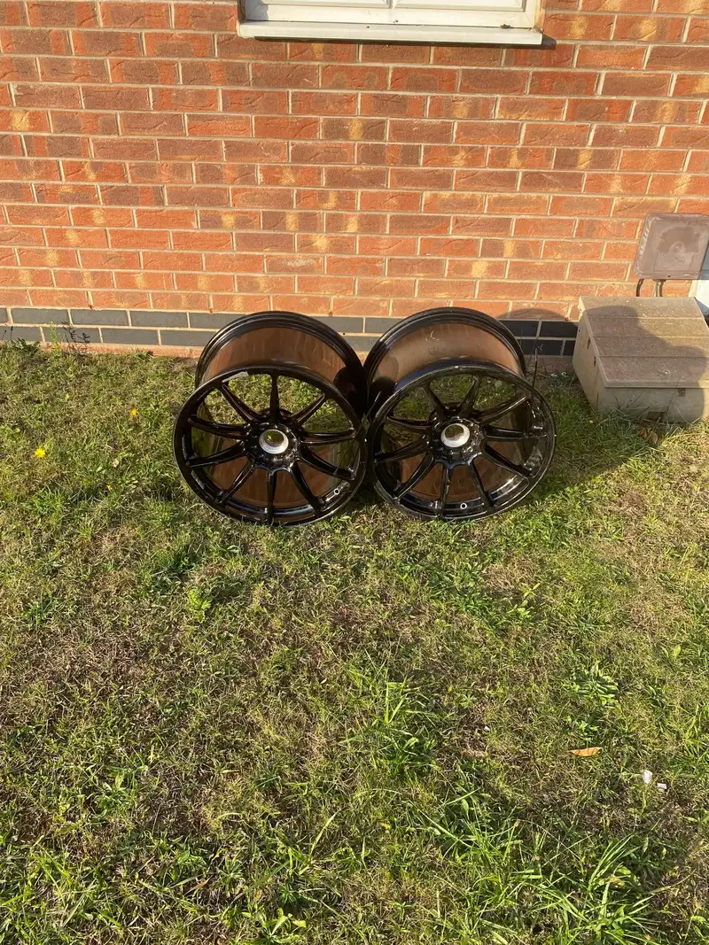A Pair of Lamborghini Huracan GT3 Evo Wheels-For Sale