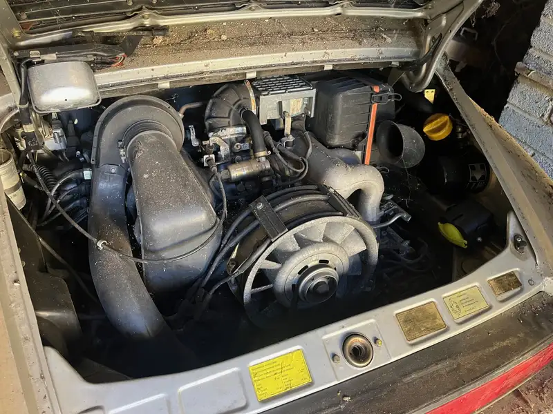 1989 Porcshe 911 3.2 Carrera Sport Coupé - barn find-Sold