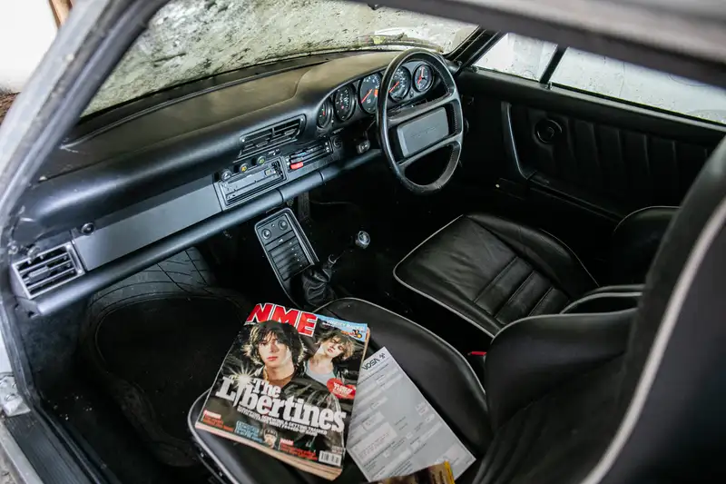 1989 Porcshe 911 3.2 Carrera Sport Coupé - barn find-Sold
