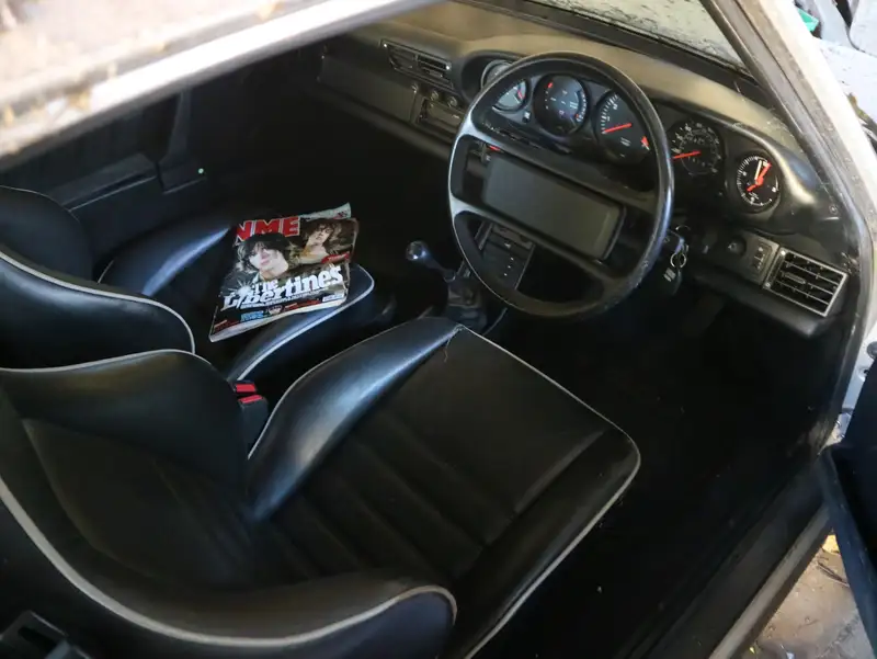 1989 Porcshe 911 3.2 Carrera Sport Coupé - barn find-Sold