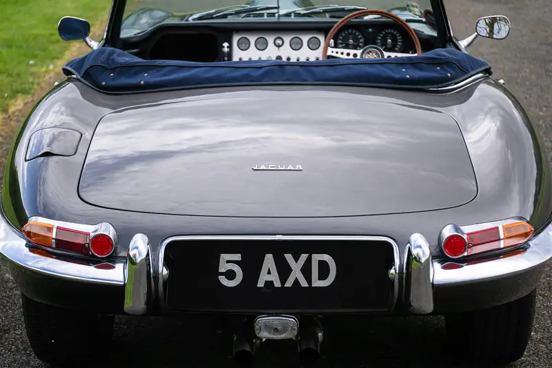 1962 Jaguar E-Type Series I Roadster 4.2-Litre Eagle-Sold