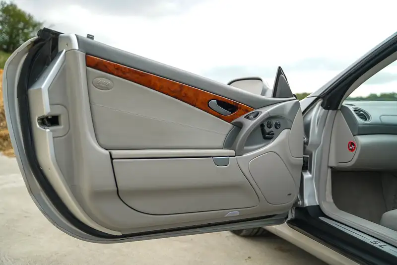 2003 Mercedes-Benz SL500 (R230)-Sold
