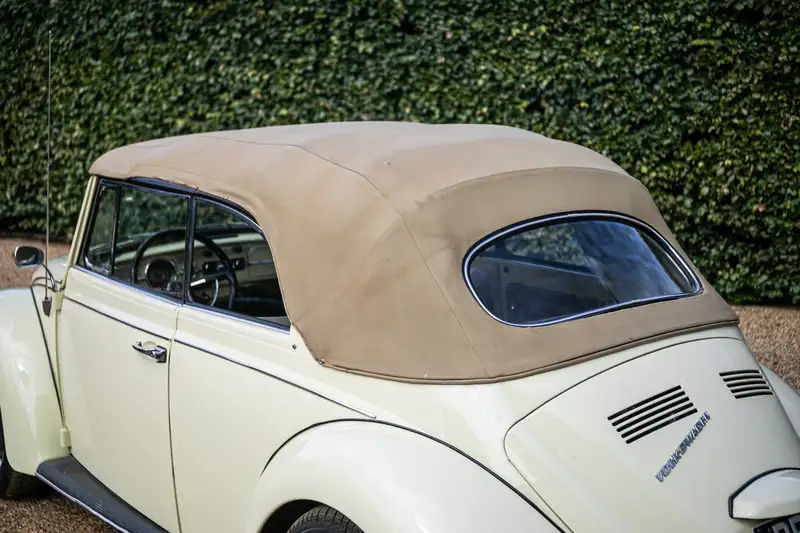 1967 Volkswagen Beetle with Bespoke Retail Trailer - Offered-Sold