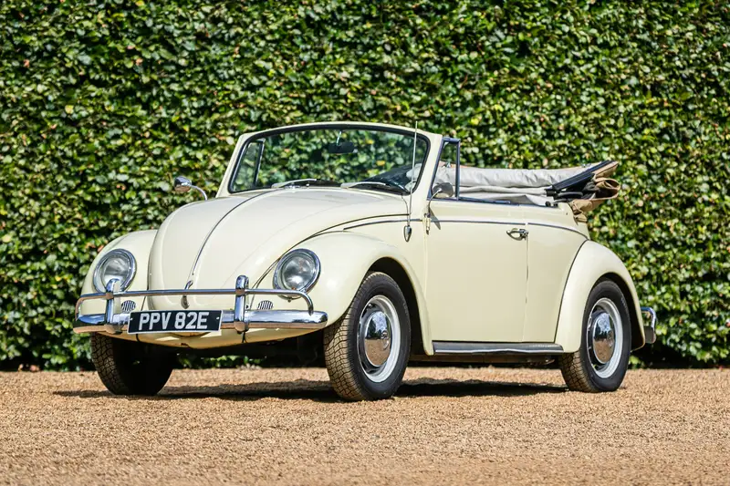 1967 Volkswagen Beetle with Bespoke Retail Trailer - Offered-Sold
